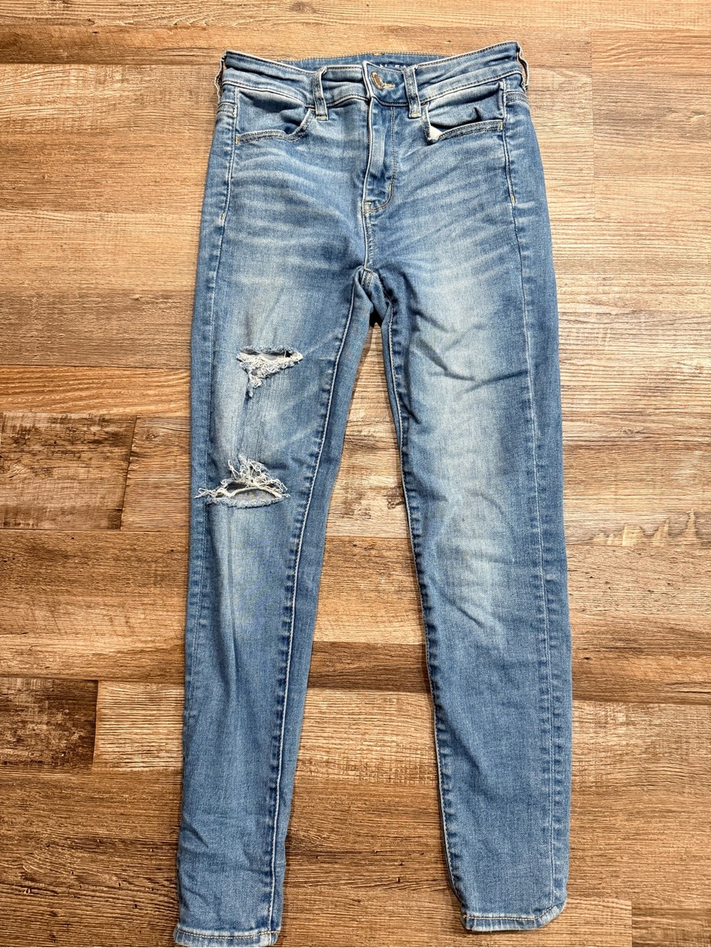 American Eagle Women’s Light Blue Distressed Skinny Jeans - Next Level  Stretch